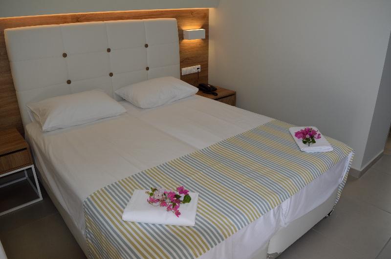 Fevro Hotel 아기아갈리니 외부 사진